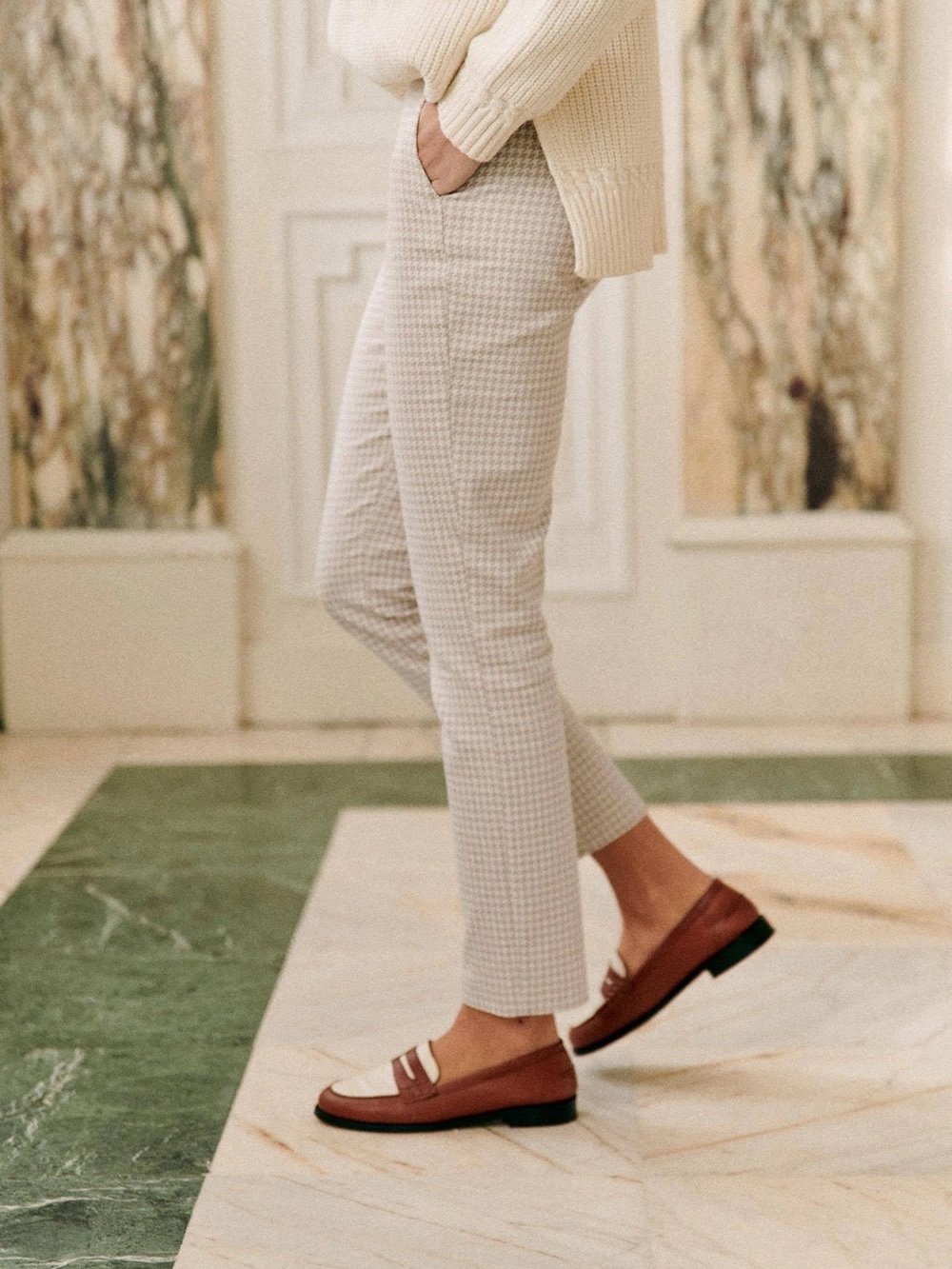 Sezane Beige Houndstooth Clara Trouser